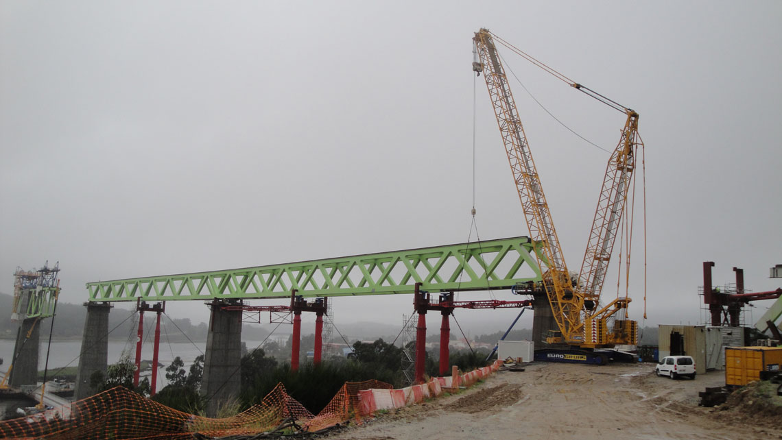 EUROGRUAS concluded his participation in the construction of the bridge over River Ulla