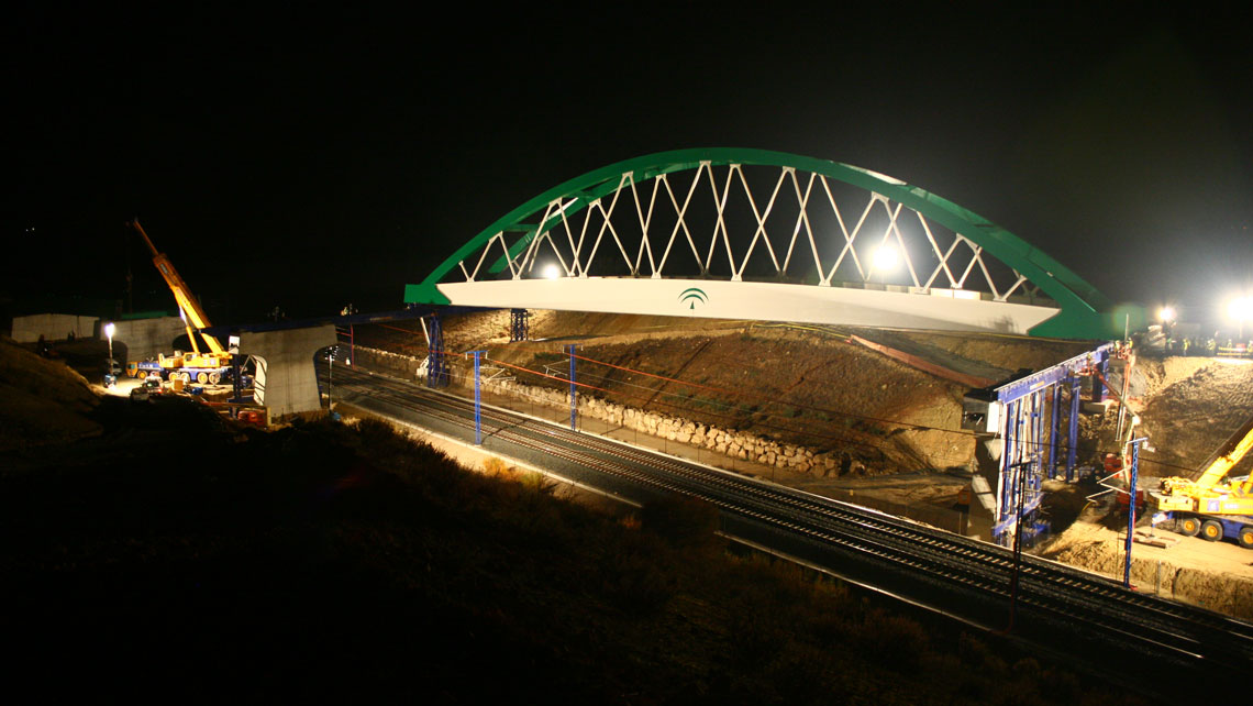 Bridge crawling and sliding to expand the railway of the high speed train (AVE) between Seville and Almeria