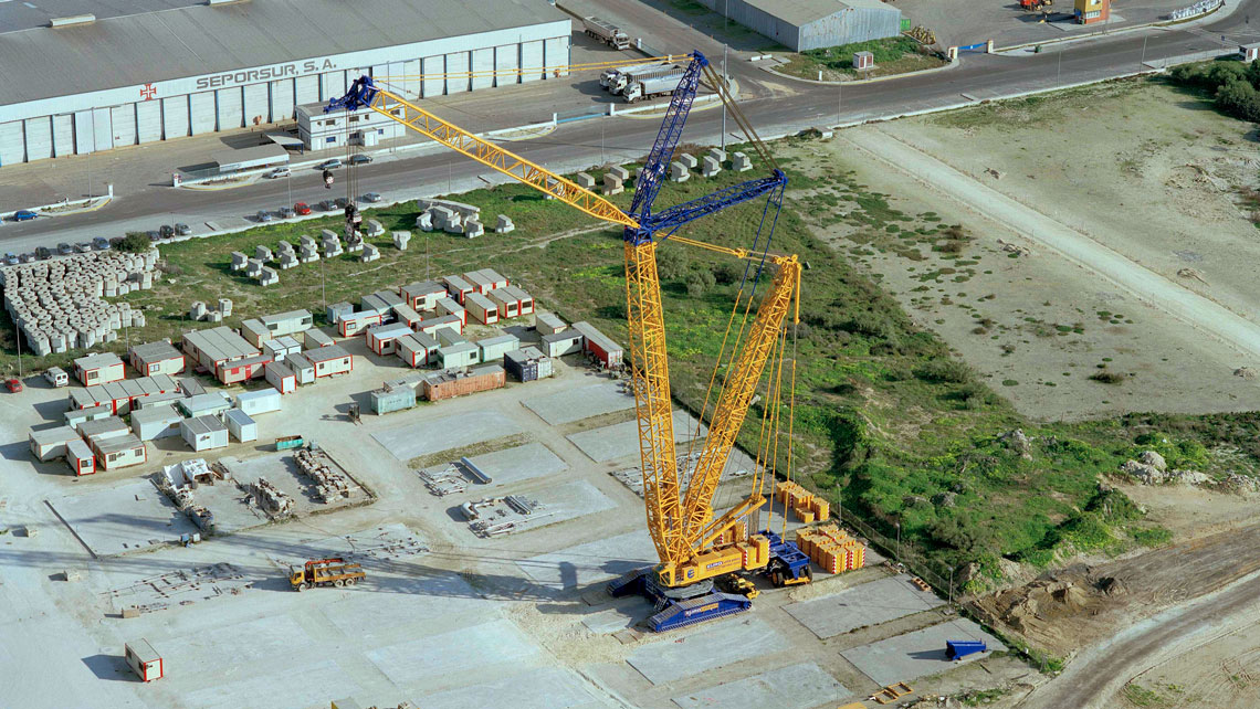 EUROGRUAS purchases a 1,350 ton crane model Liebherr LR 11350